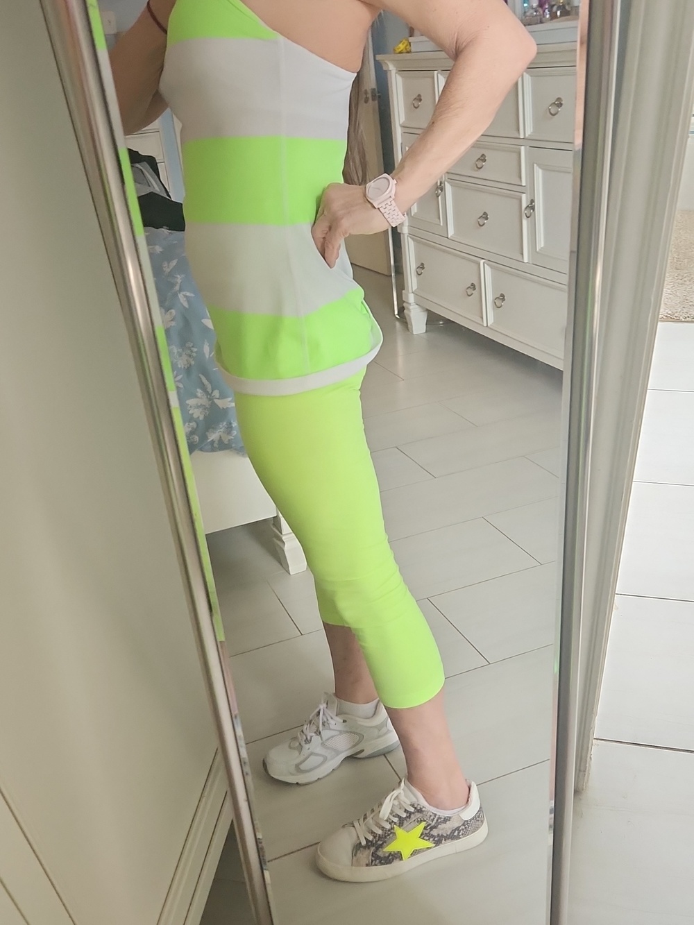 Lululemon - Picture 2 of 7